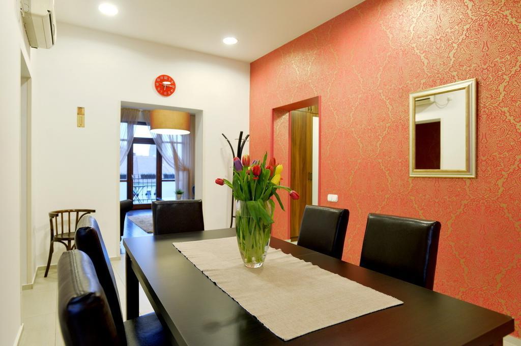 Corner Apartman إغير الغرفة الصورة