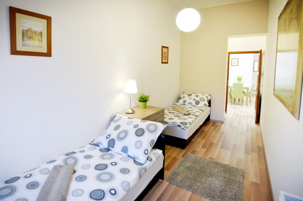 Corner Apartman إغير الغرفة الصورة